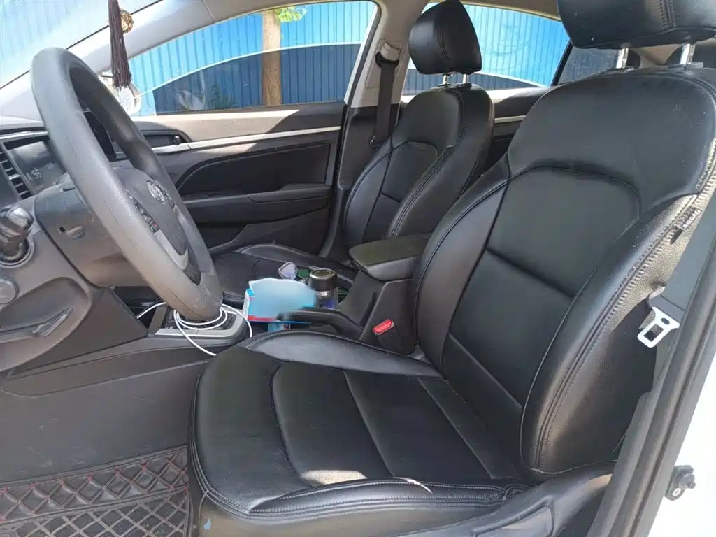 Hyundai Elantra 2016 Model 1.6L Automatic Smart Elite фото 8