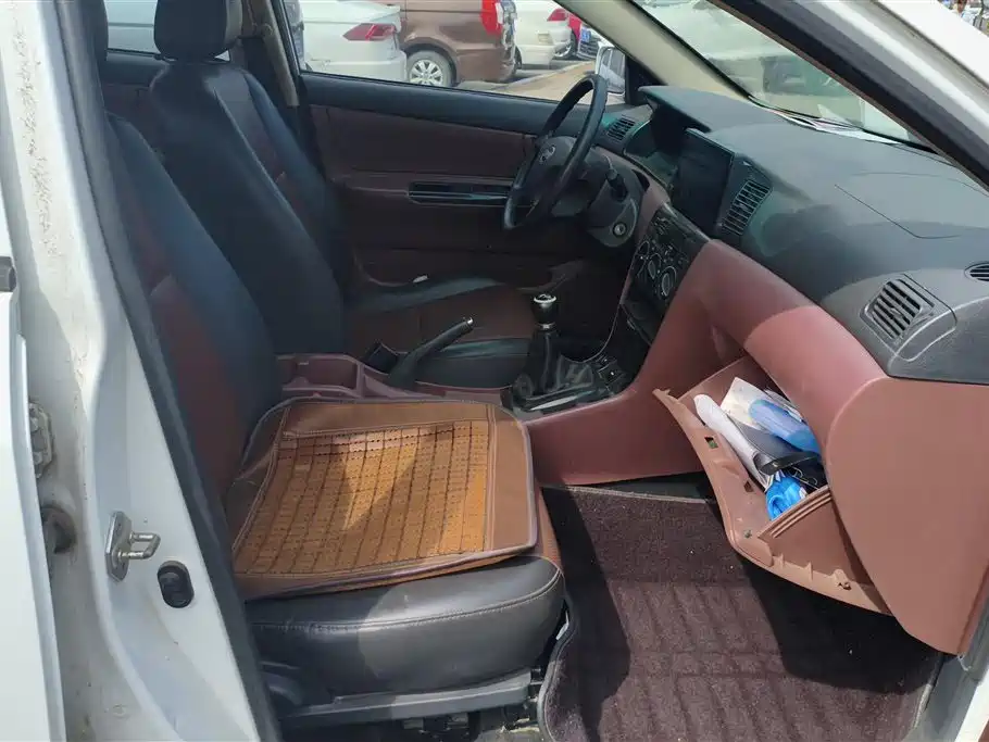 BYD F3 2012 Energy-saving Edition 1.5L Manual Comfort фото 8