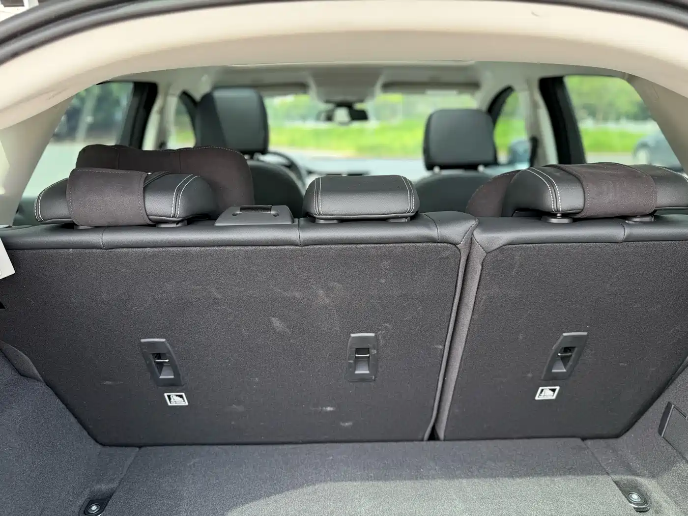 Photo 24 - Jaguar E-PACE