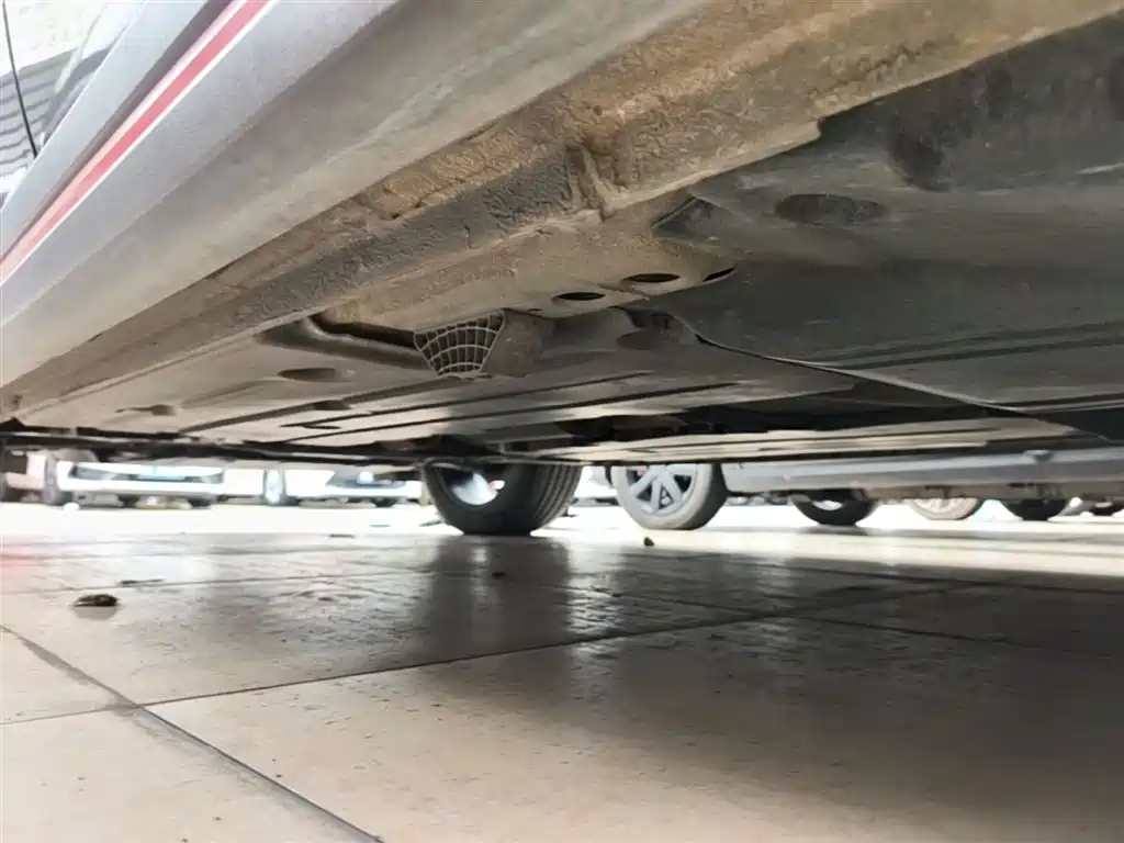 Lynk & Co 02 2018 Model 1.5T DCT 2WD Yao Pro Edition China V фото 21