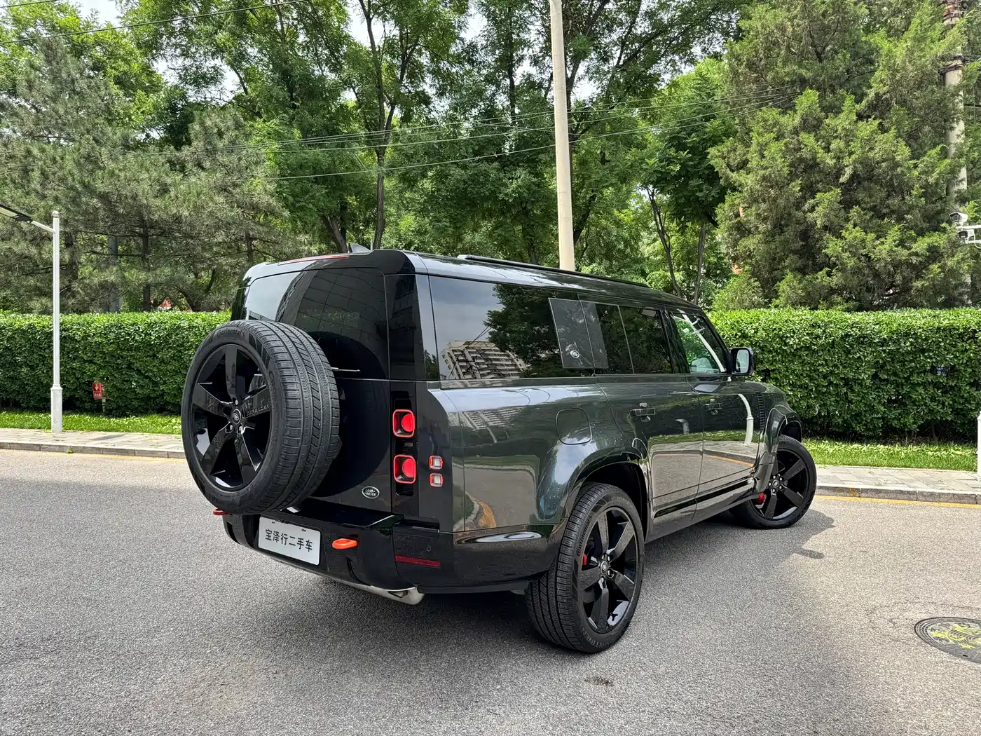 Land Rover Defender 2023 130 3.0T P400 X фото 5