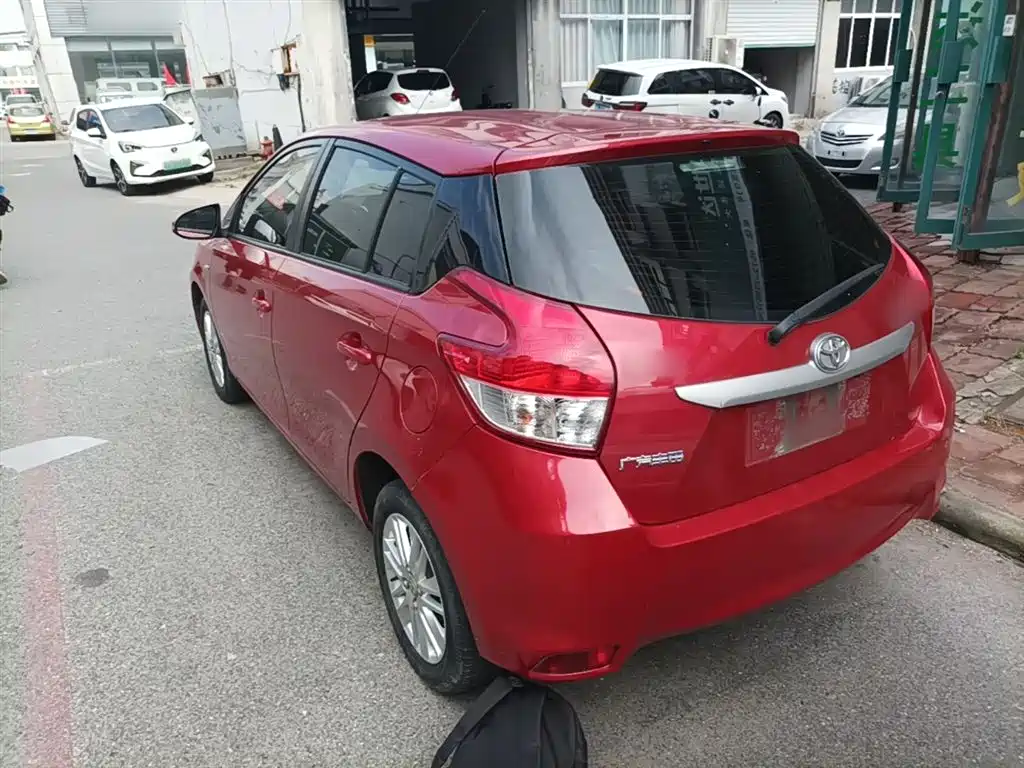 Toyota YARiS L Zhi Xuan 2015 1.5E Auto Charming Edition фото 5