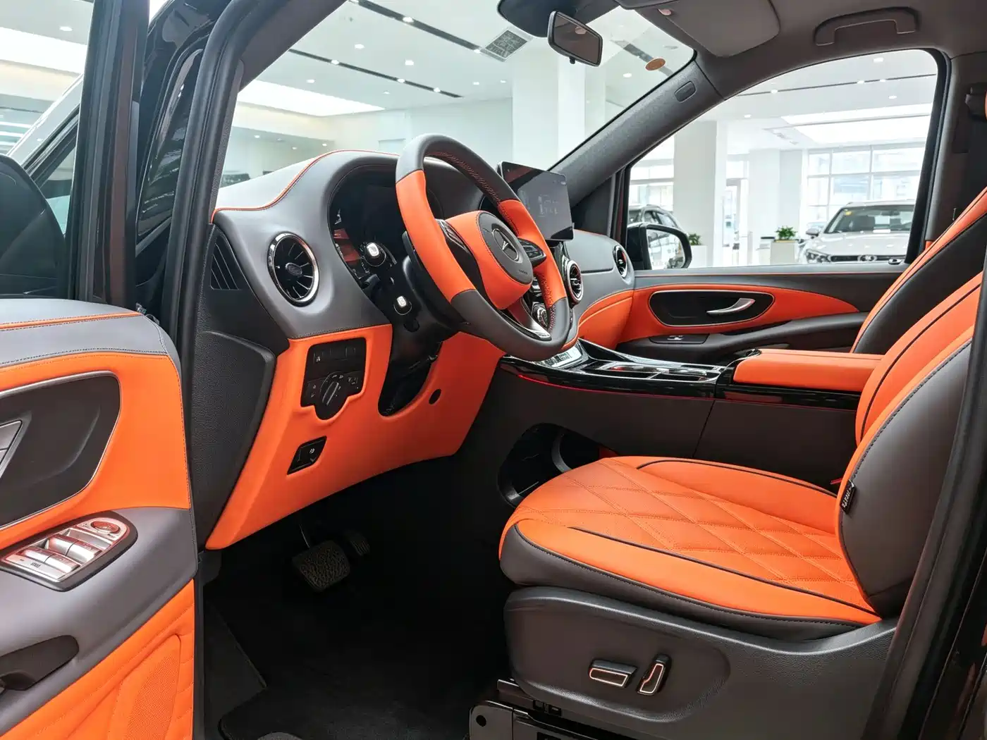 Mercedes-Benz Vito 2021 2.0T Business Edition 7-seater фото 9