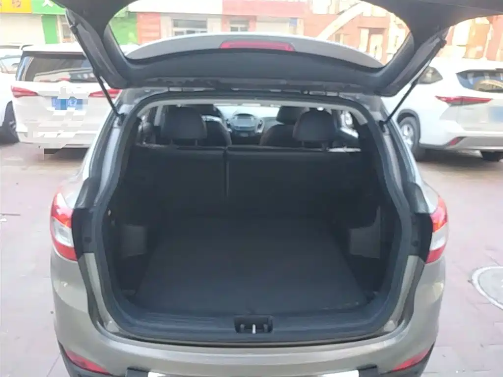 Hyundai Beijing Hyundai ix35 2015 2.0L Automatic 2WD Smart Type China IV фото 19