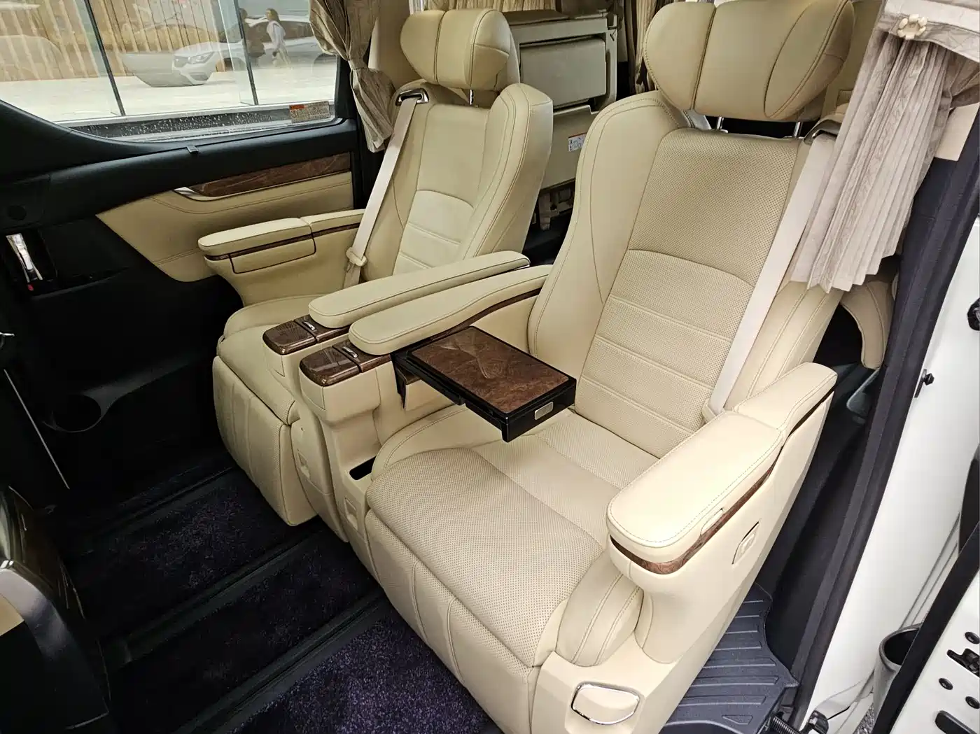 Toyota Alphard 2015 3.5L Luxury Edition фото 6