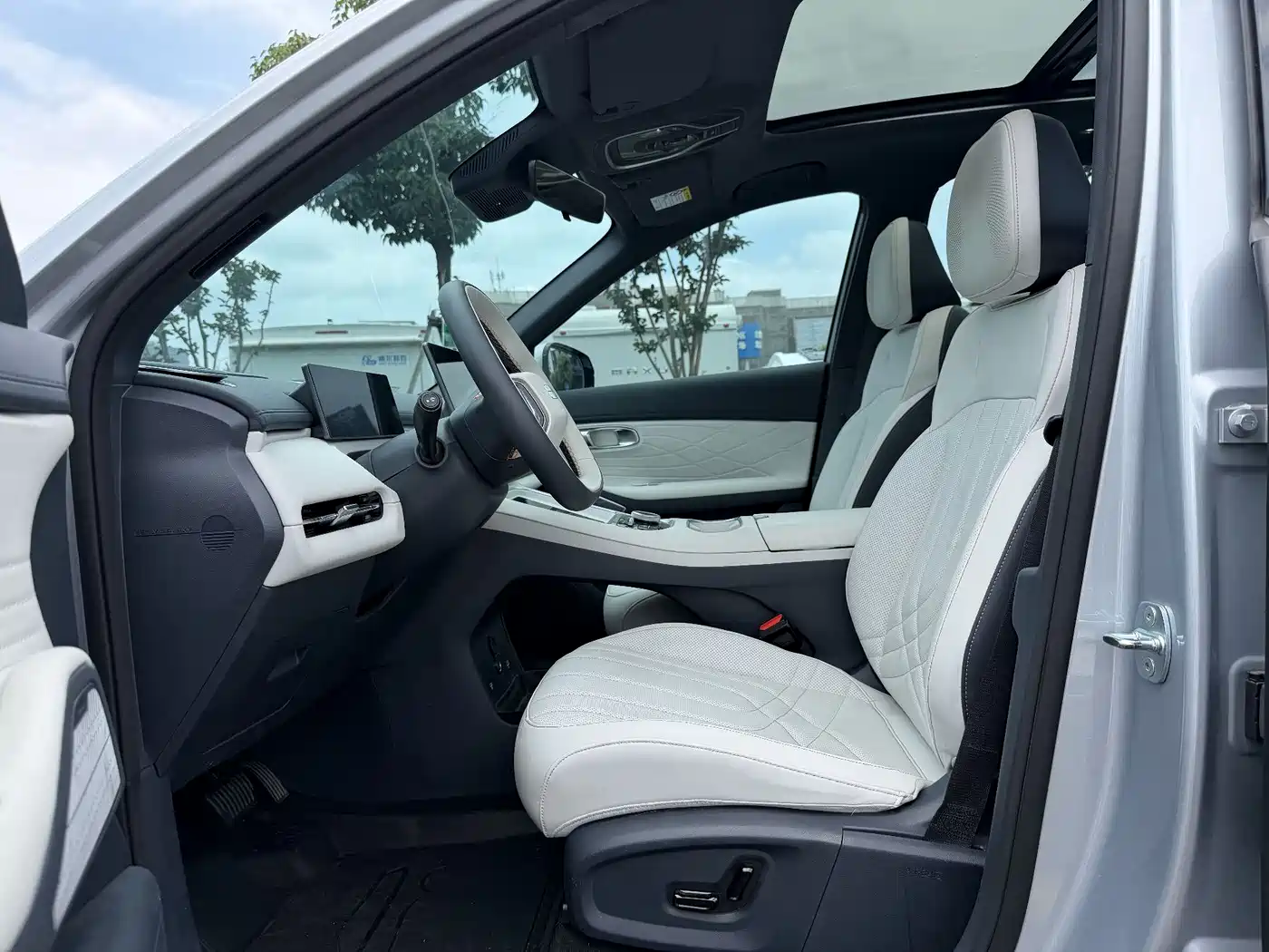 Geely Galaxy Galaxy Starship 7 EM-i 2025 120km Navigation Edition фото 8