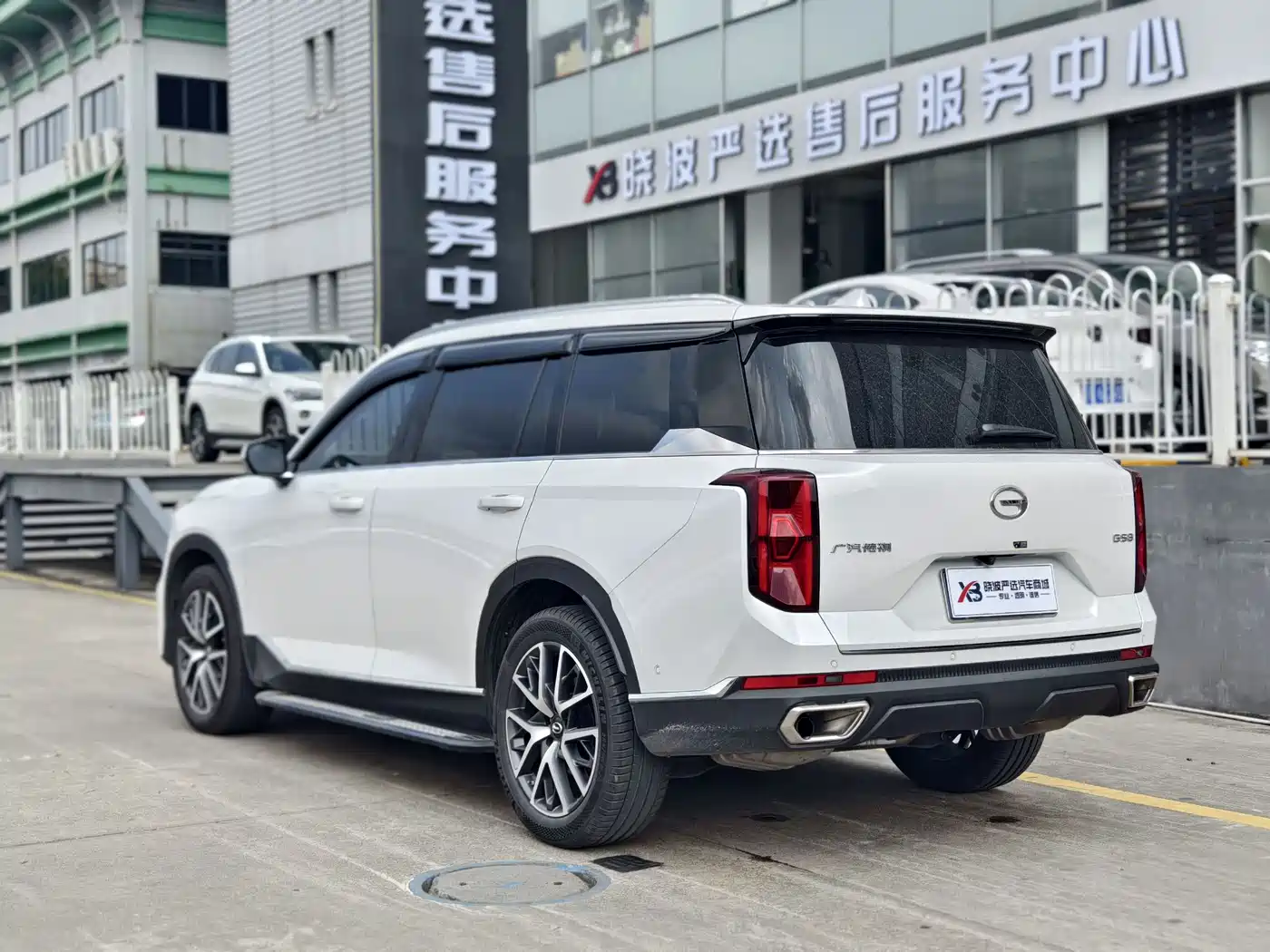 GAC Trumpchi Trumpchi GS8 2022 Pilot Series 2.0TGDI 2WD Premium Edition (7-Seater) фото 4