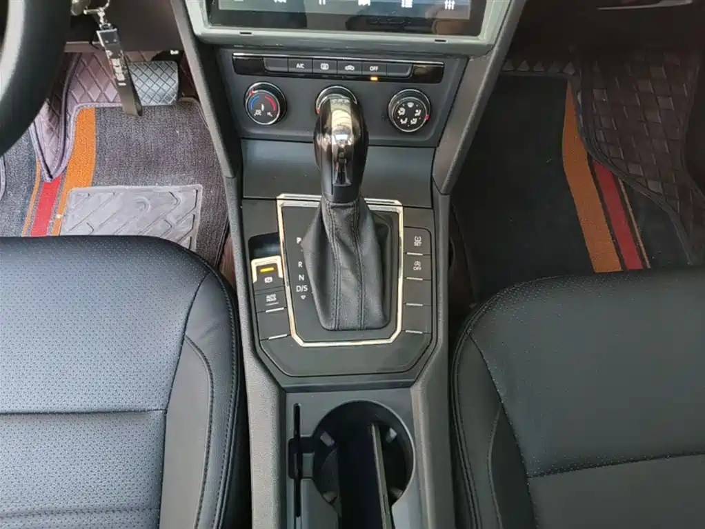 Volkswagen Lamando 2018 230TSI DSG Trend Edition фото 14