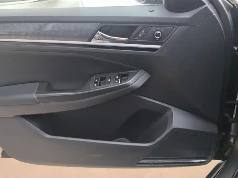 Volkswagen C-TREK 2018 1.5L Automatic Comfort фото 7