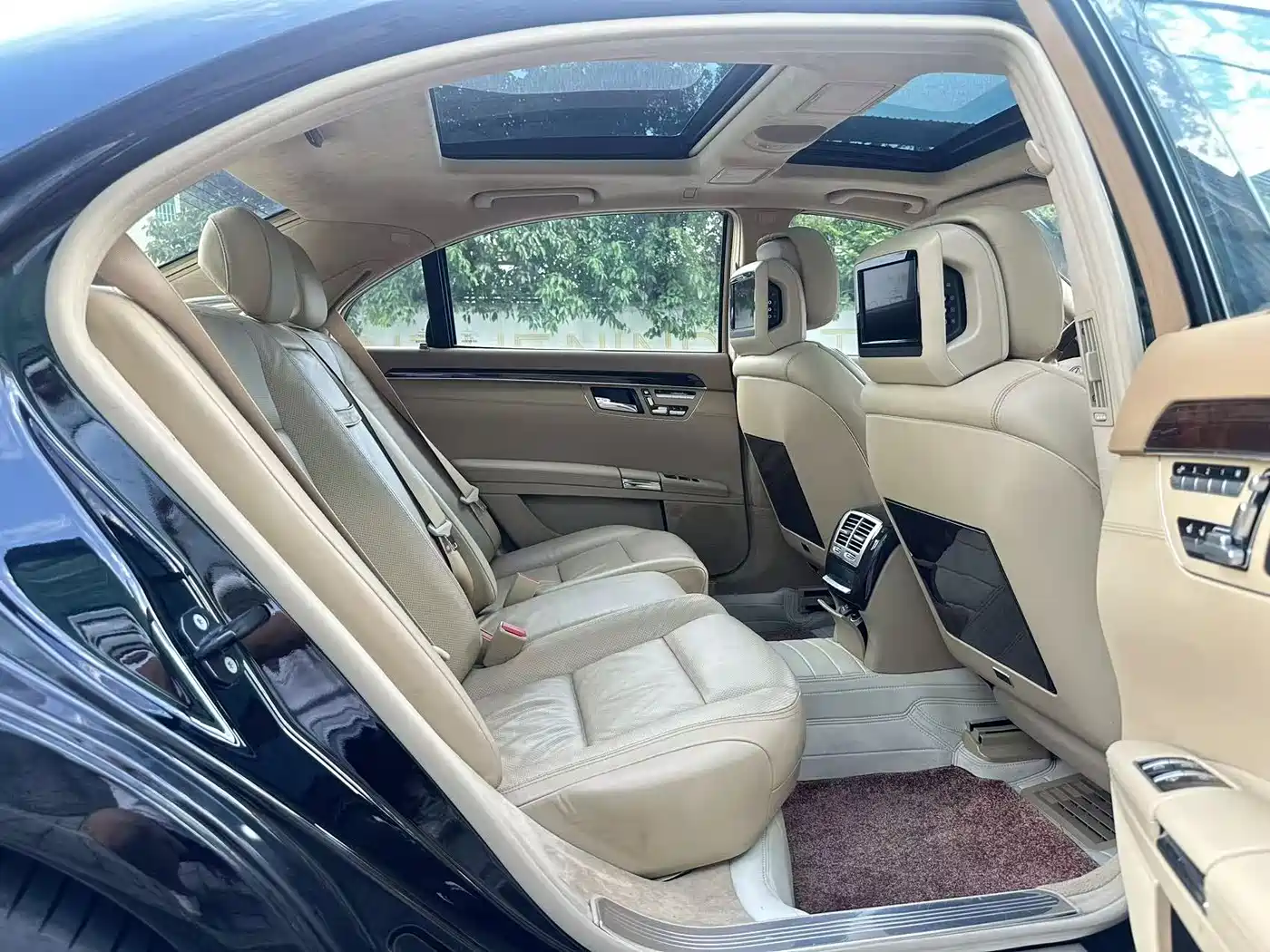 Mercedes-Benz S-Class 2012 S 500 L 4MATIC Grand Edition фото 7
