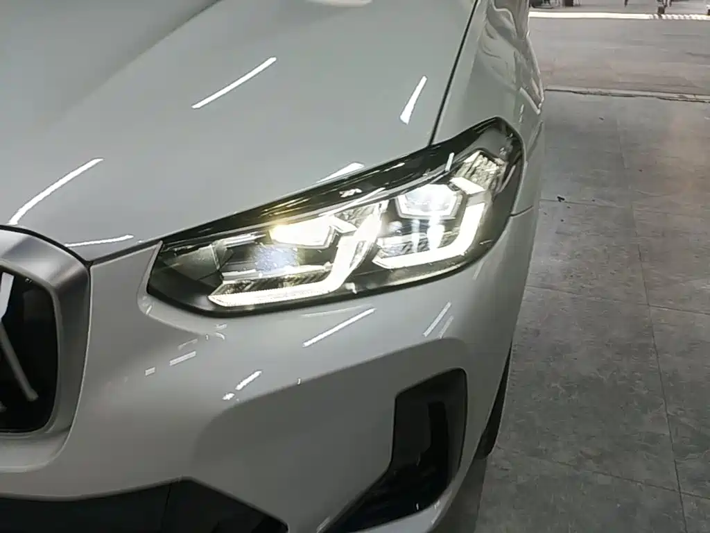 BMW iX3 2025 2024 Leading Edition