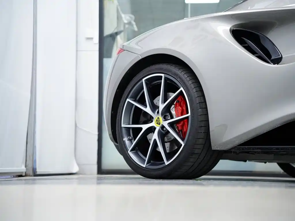 Photo 55 - Lotus EMIRA