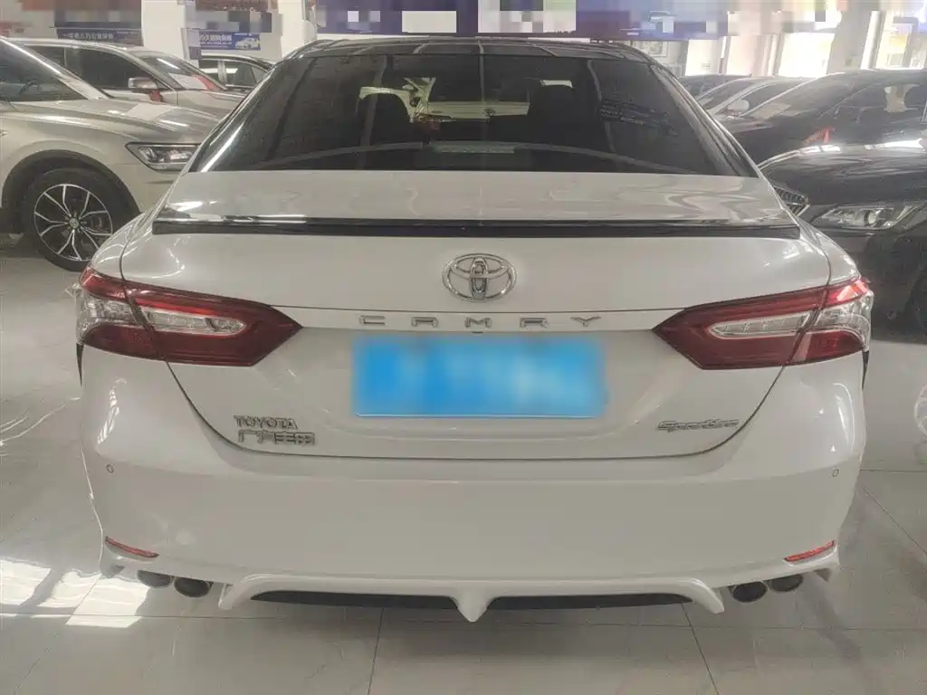 Toyota Camry 2018 2.0S Sport Edition фото 6
