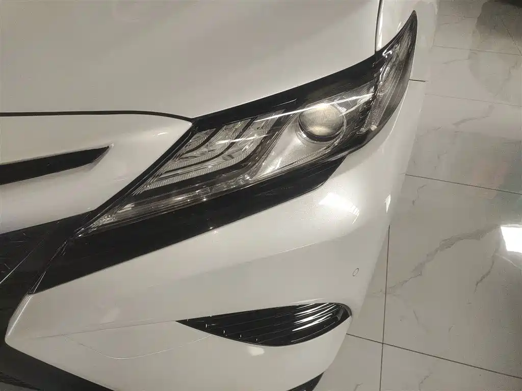 Toyota Camry 2018 2.0S Sport Edition фото 24