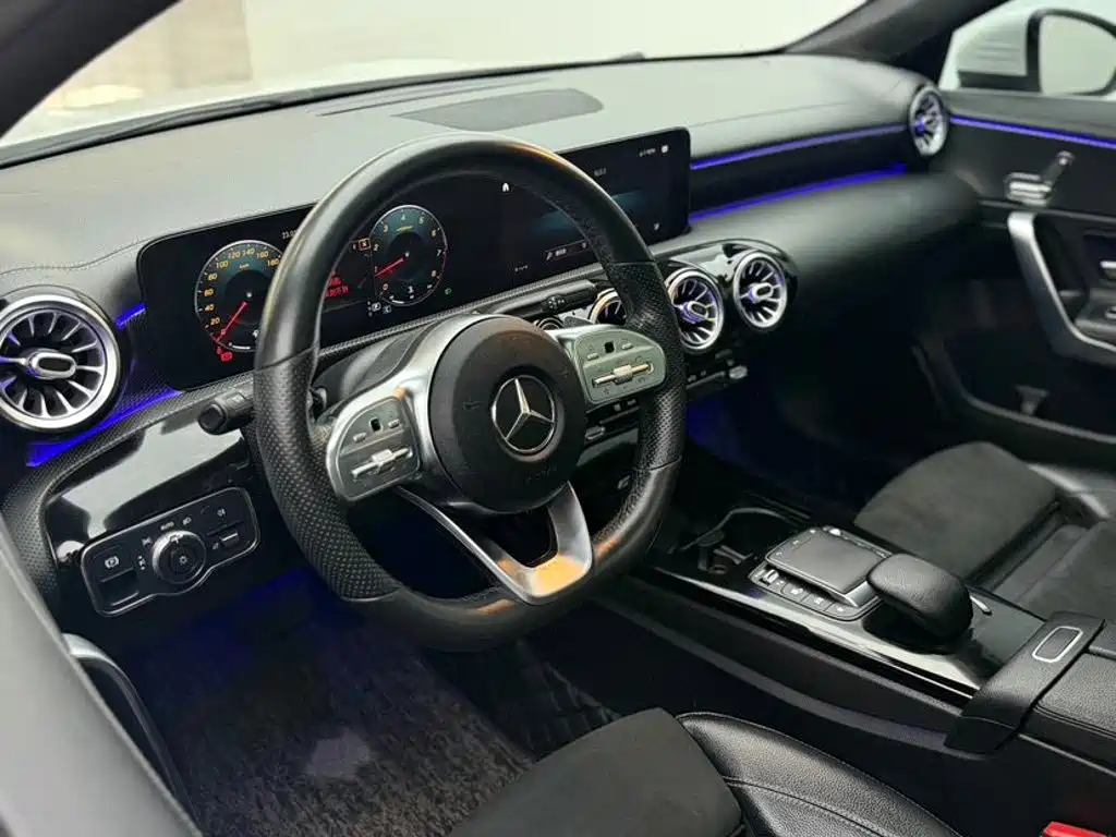 Фото 4 - Mercedes-Benz A-Class