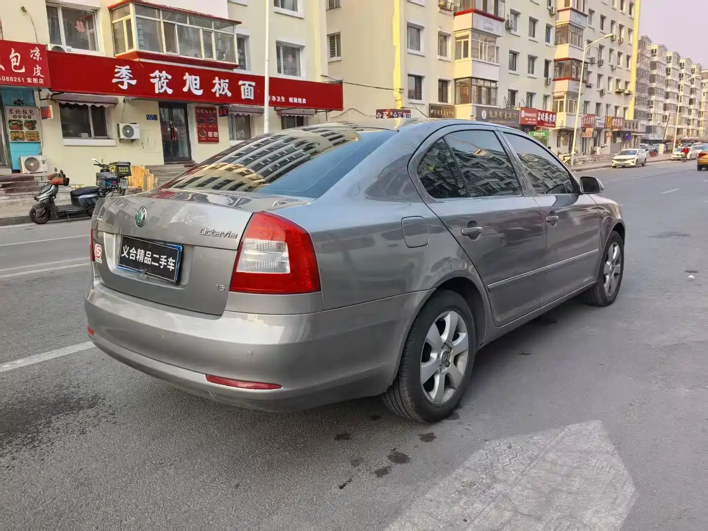 Škoda Octavia 2012 1.6L Automatic Yijie Edition фото 4