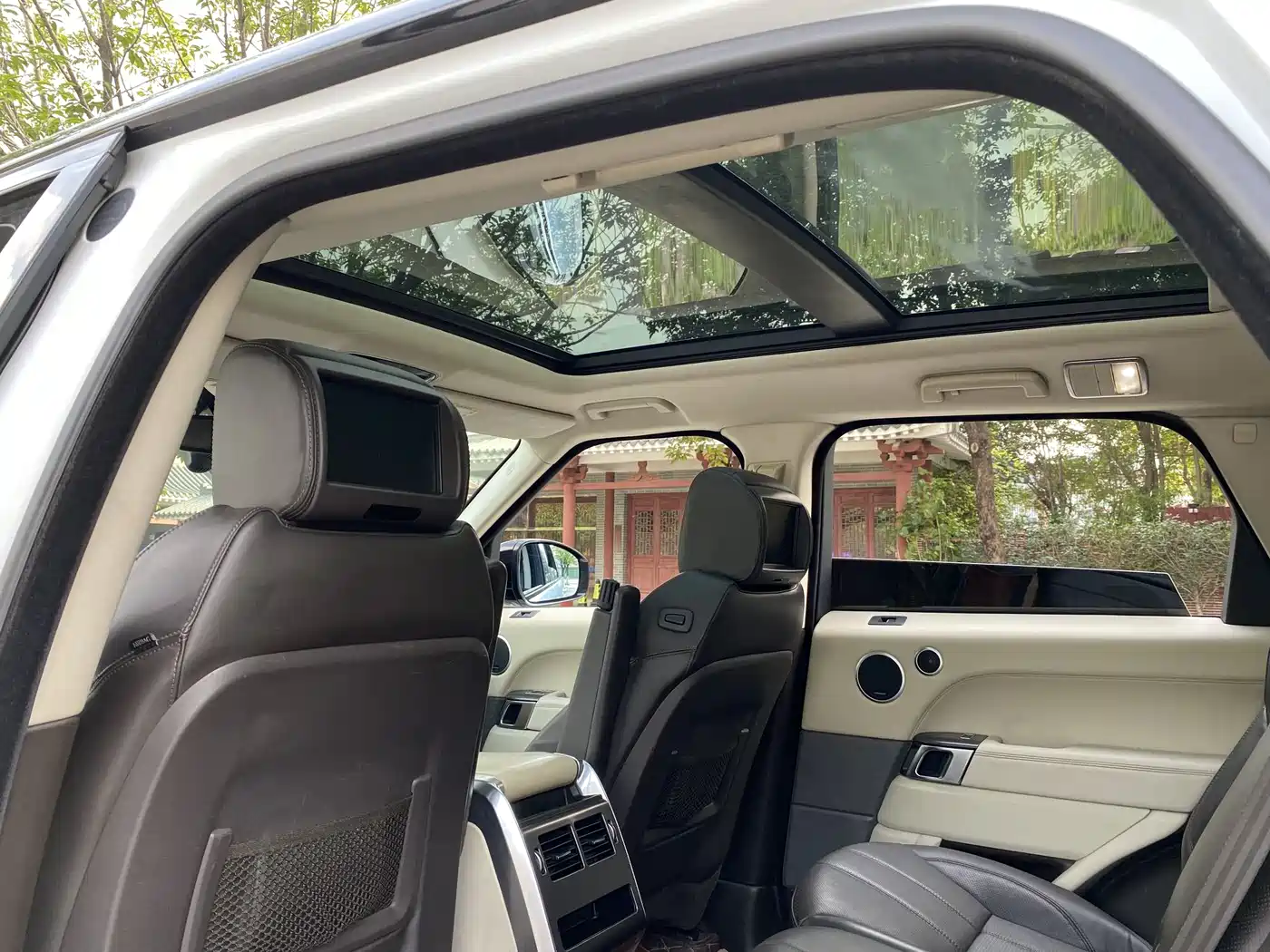 Land Rover Range Rover Sport 2014 3.0 SC V6 HSE DYNAMIC фото 18