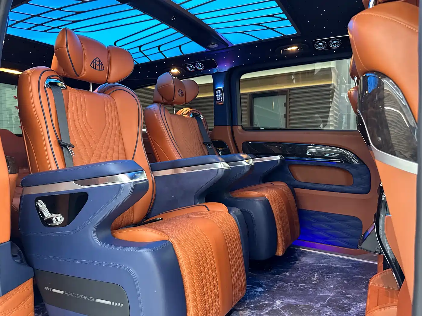 Mercedes-Benz Vito 2023 2.0T Business 7-Seater фото 23