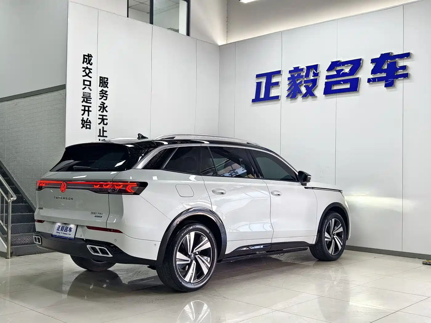 Volkswagen Talagon 2023 380TSI 4WD R-Line Touring Edition фото 17