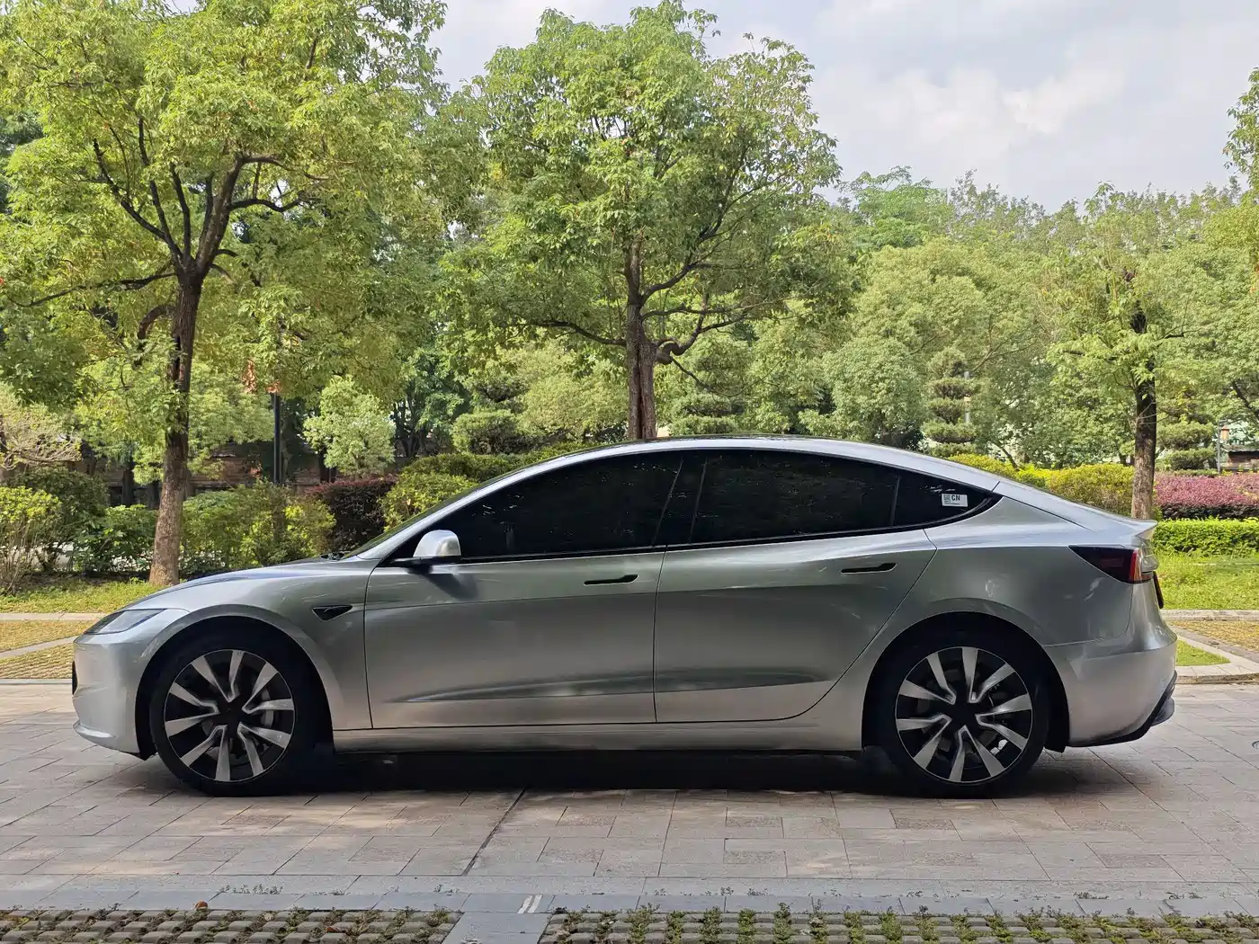 Tesla Model 3 2025 Model Rear-Wheel Drive Edition фото 7