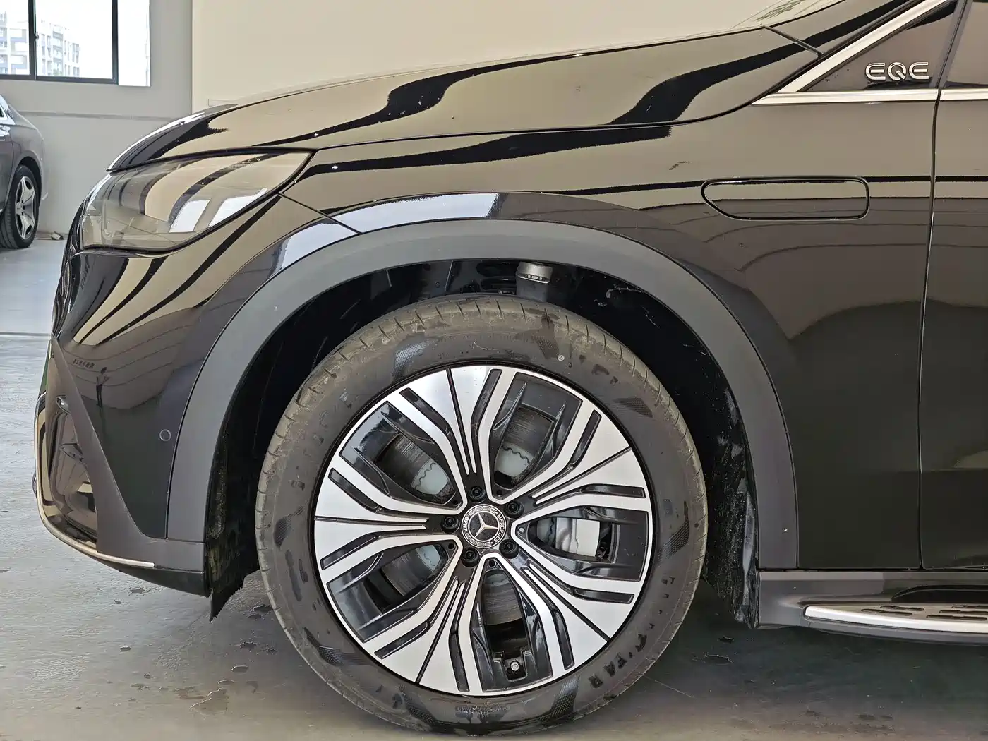 Mercedes-Benz EQE SUV 2024 500 4MATIC Luxury Edition фото 7