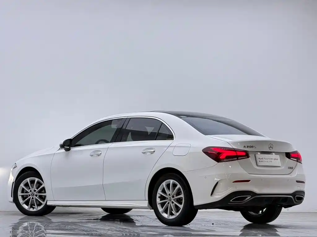 Фото 2 - Mercedes-Benz A-Class