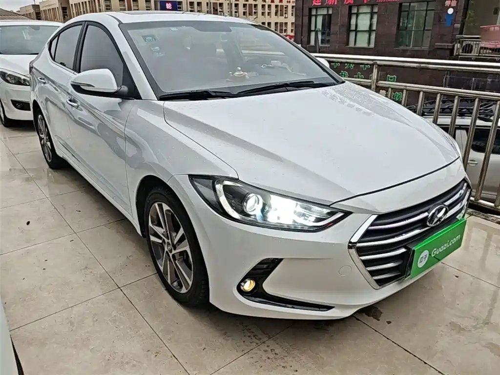 Hyundai Elantra 2016 Model 1.6L Automatic Smart Elite фото 4