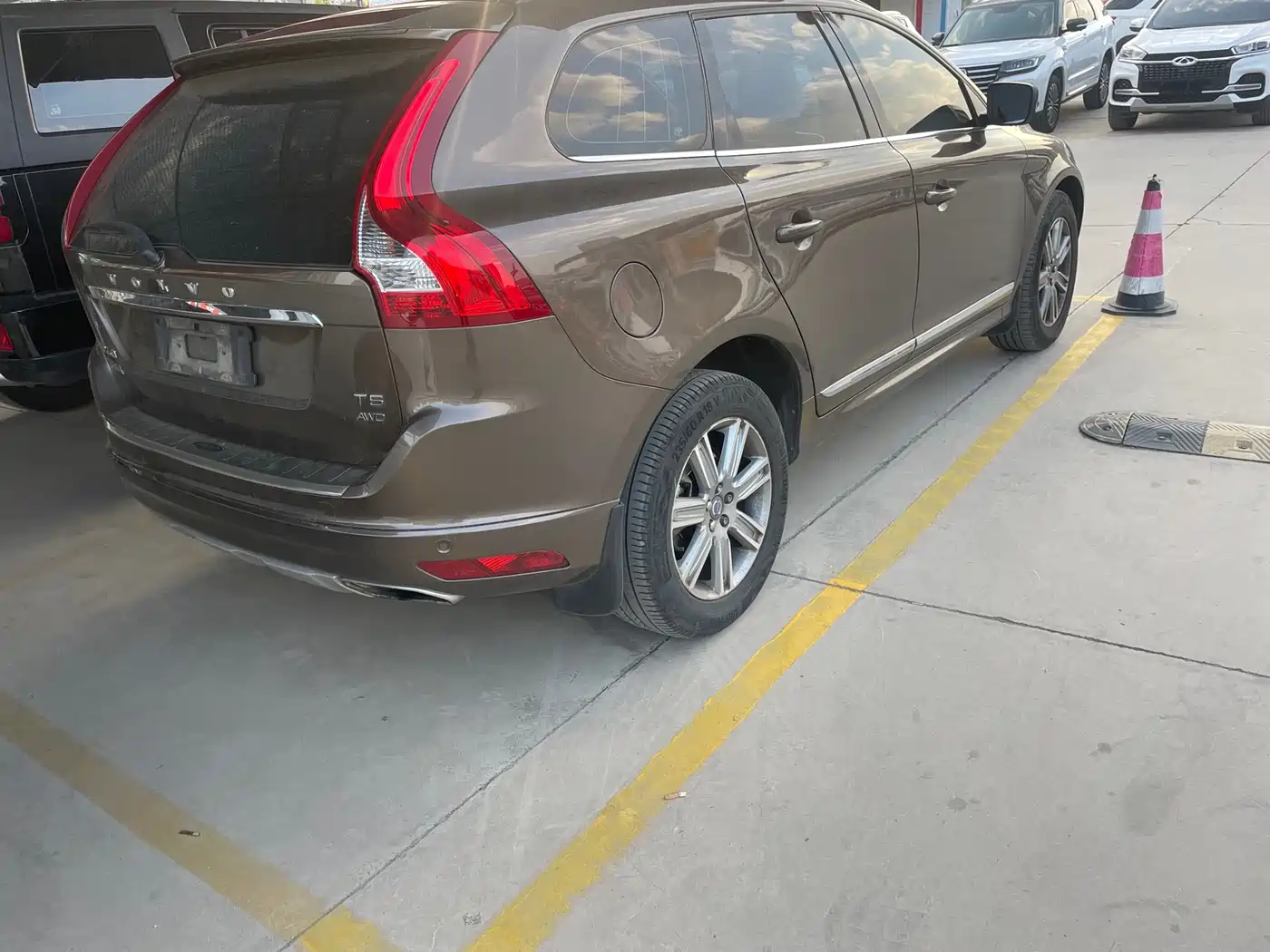 VOLVO XC60