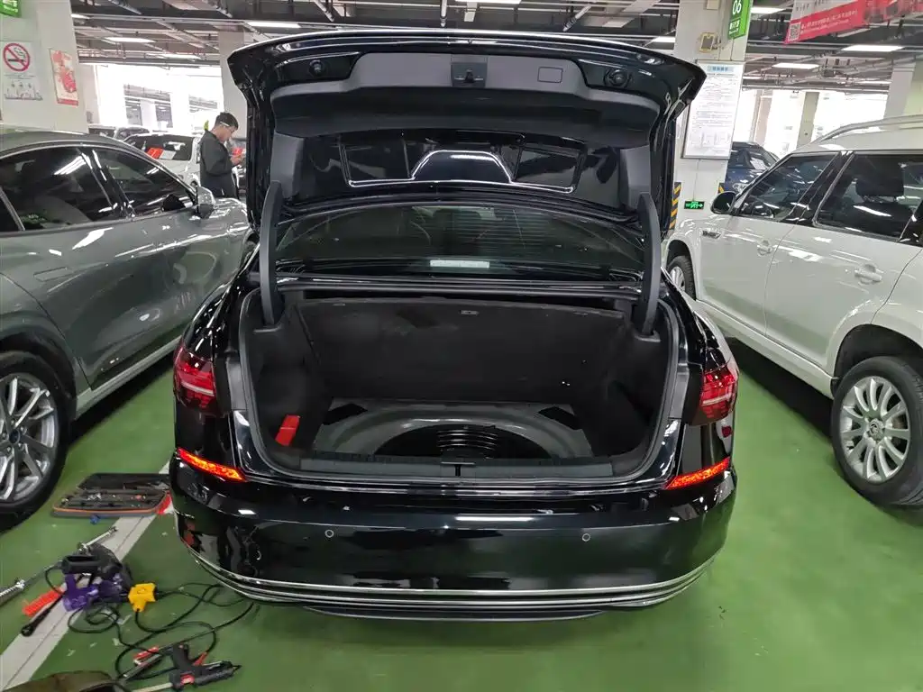 Volkswagen Passat 2019 Model 330TSI Luxury Edition China V фото 15