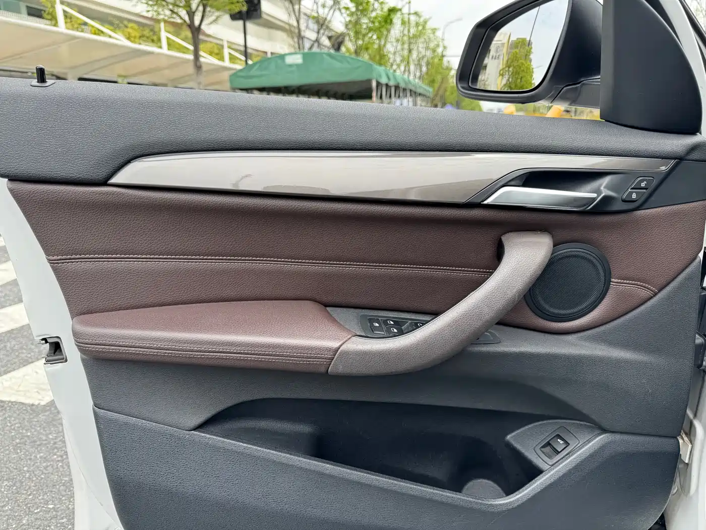 BMW X1 2018 sDrive18Li Premium Model фото 9