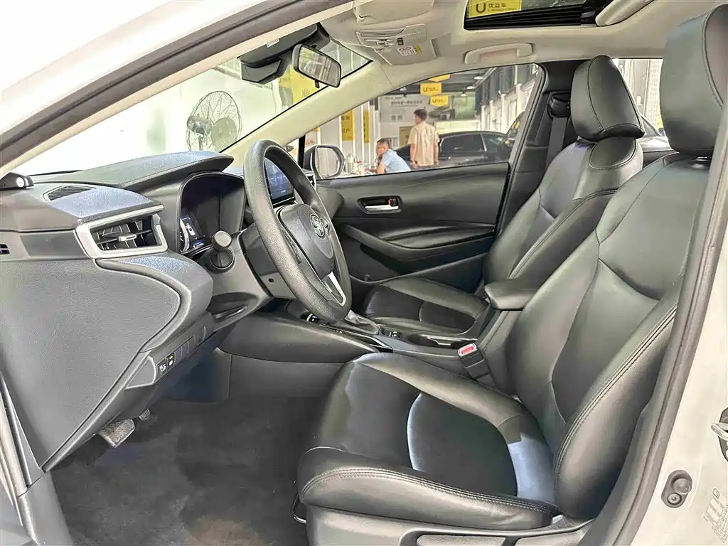 Toyota Corolla 2021 1.2T S-CVT Elite PLUS Edition фото 4