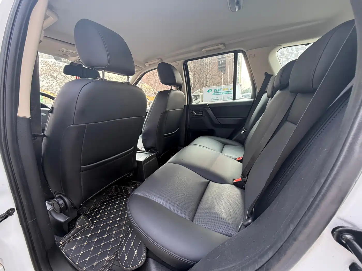 Land Rover Freelander 2 2013 2.2T SD4 S Diesel фото 5