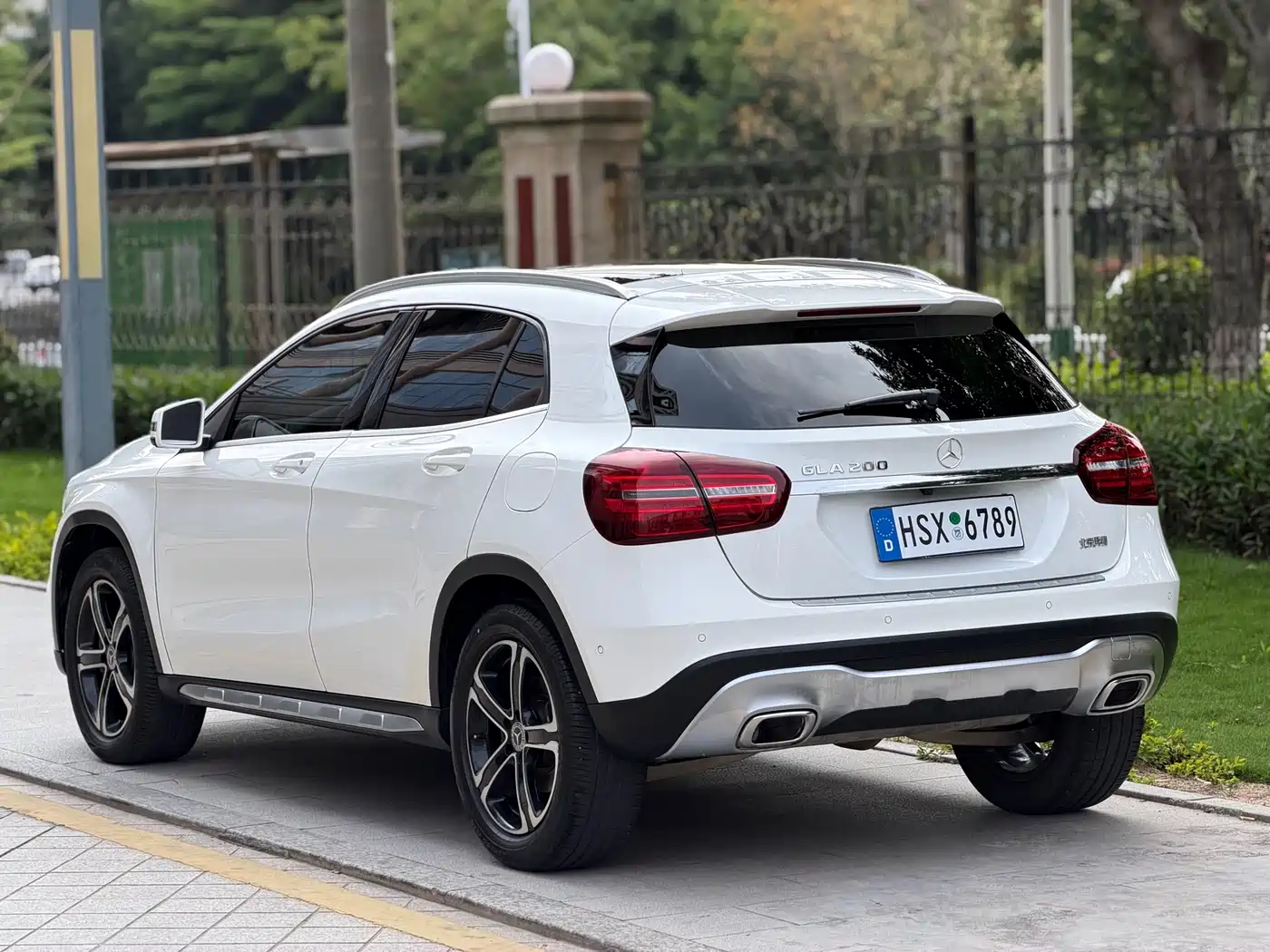 Mercedes-Benz GLA 2018 GLA 200 Fashion фото 7