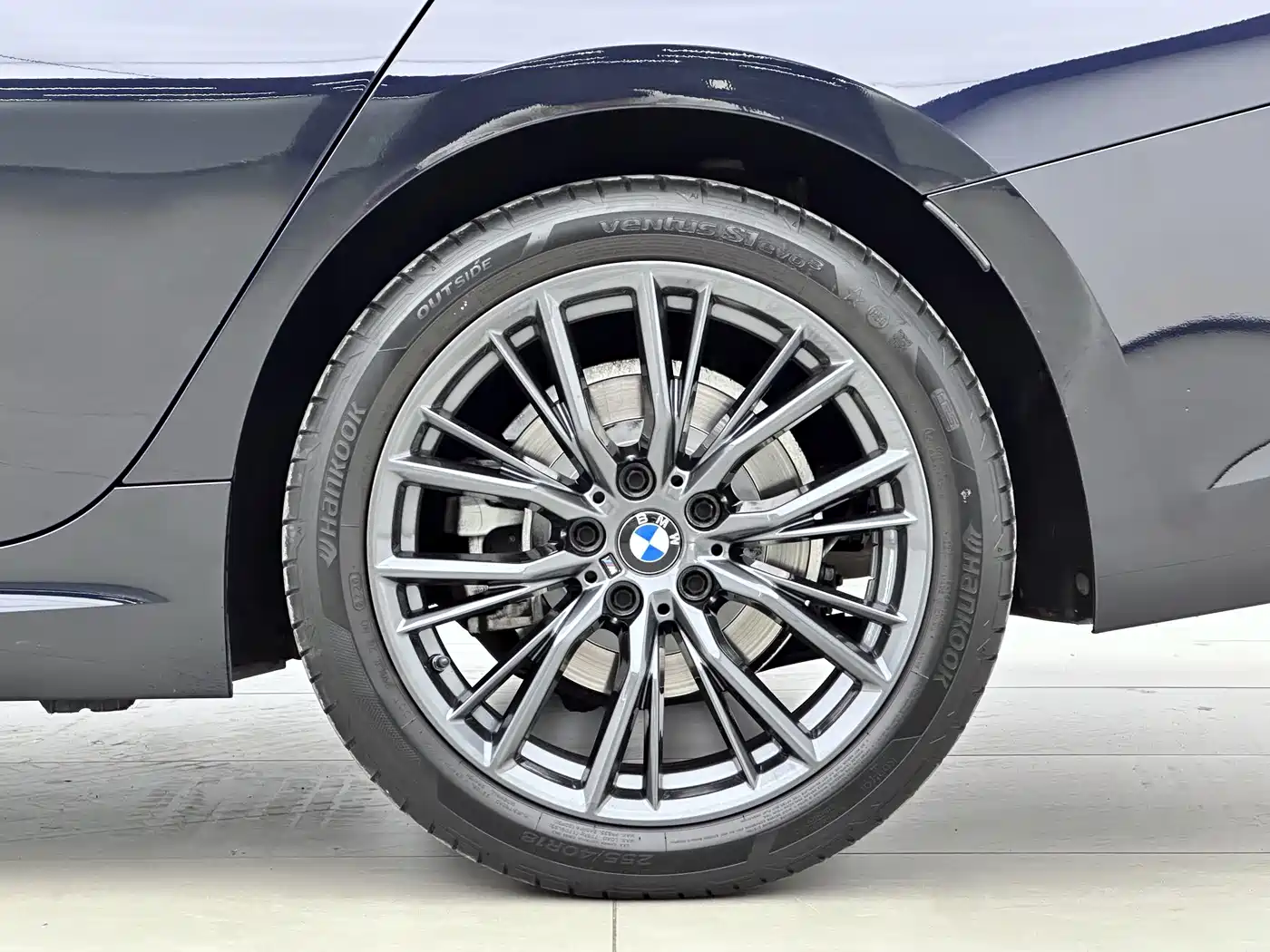 BMW 3 Series 2020 Facelift 325i M Sport Night Edition фото 8