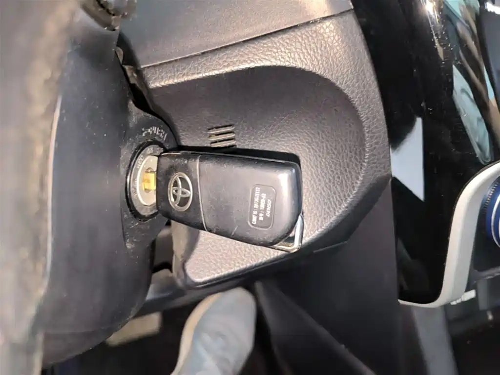 Toyota Levin 2017 Facelift 185T CVT Elite (China V) фото 9