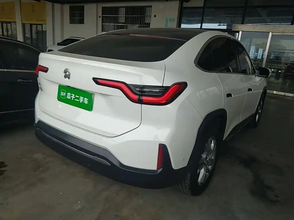 Фото 7 - NIO EC6