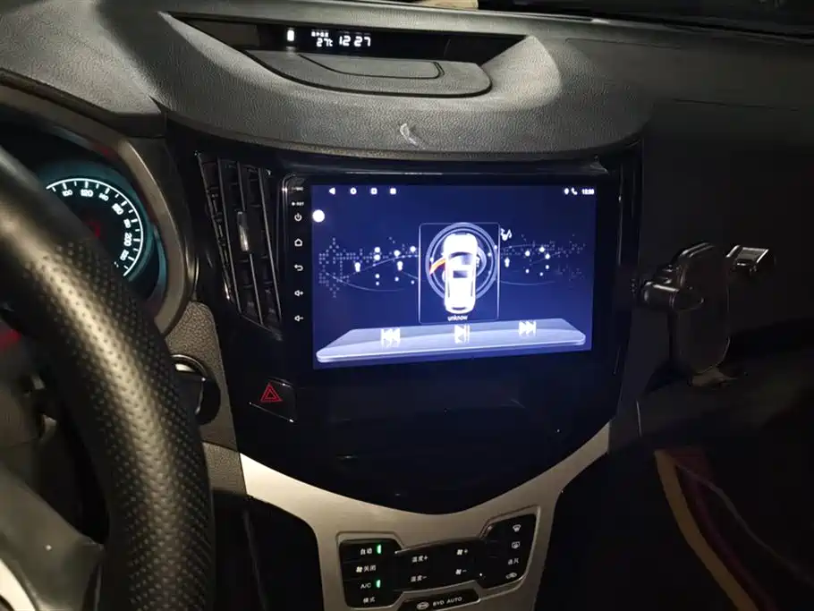 BYD E5
