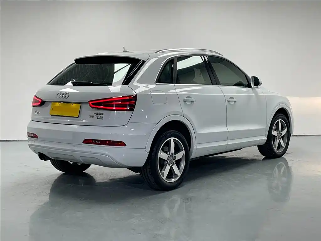 Audi Q3 2013 35 TFSI quattro Comfort фото 4