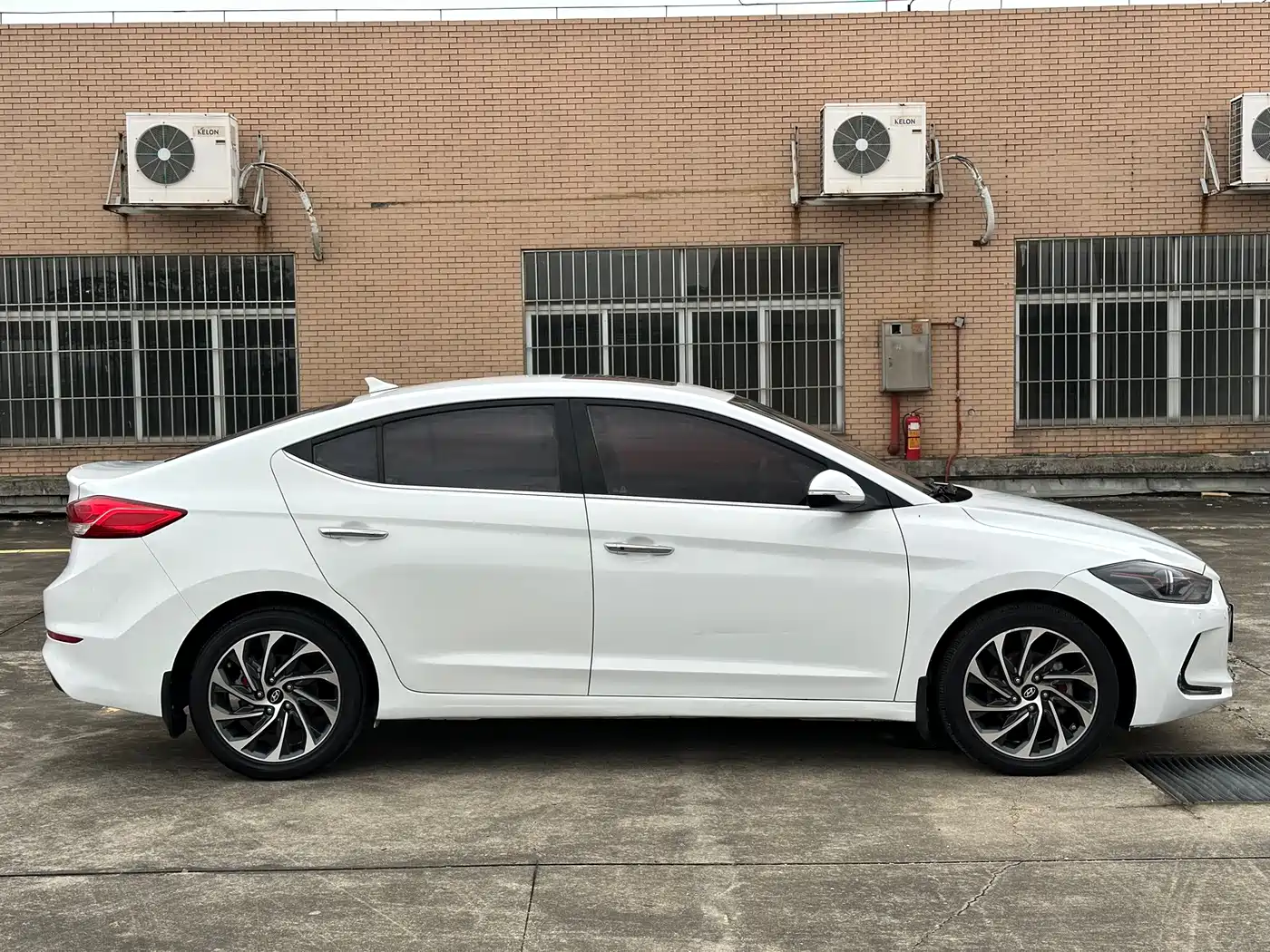 Hyundai Elantra 2019 1.4T Dual-clutch XuanDong·Vitality Type фото 4