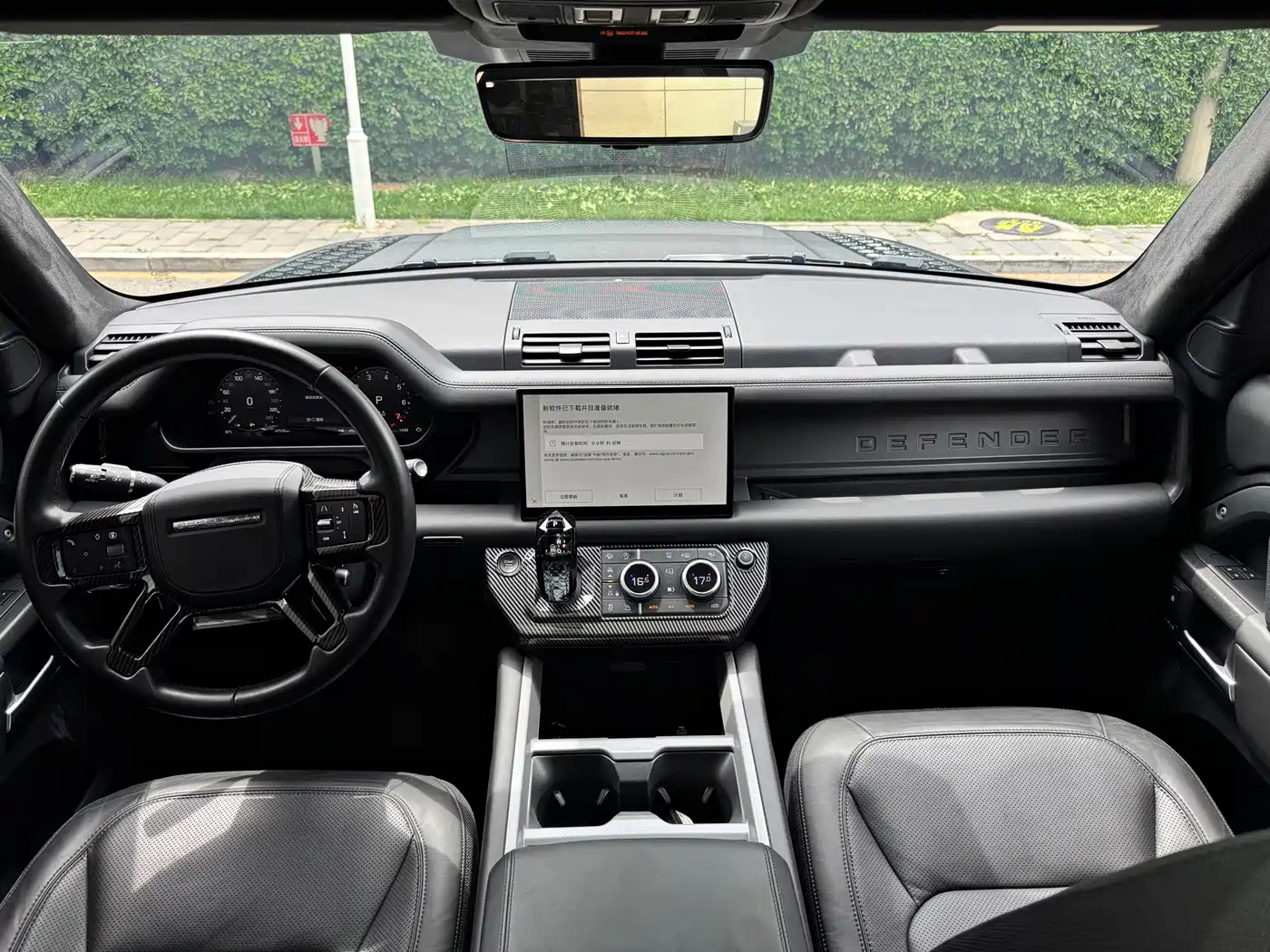 Land Rover Defender 2025 110 3.0T P400 X фото 14