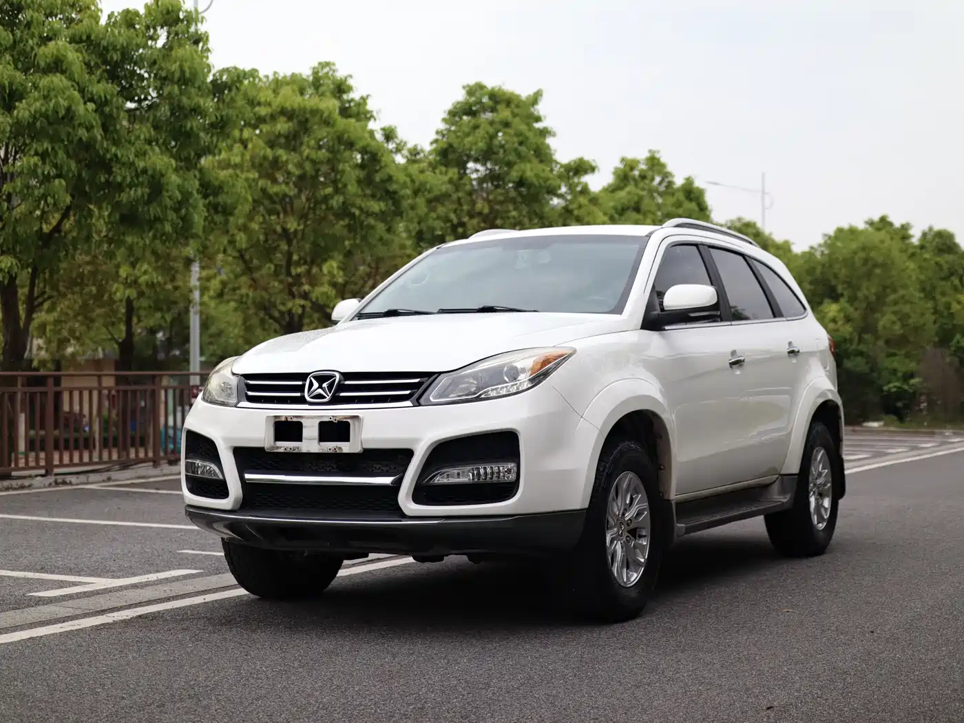 Jiangling Yusheng S350 2016 2016 2.4T Automatic 2WD Diesel Luxury 5-seater