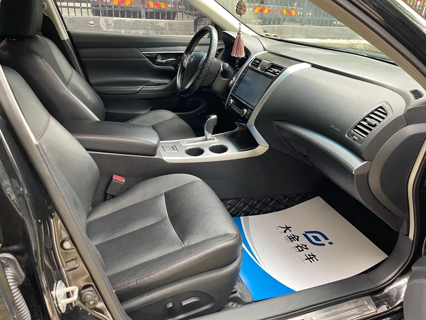 Nissan Teana 2016 Facelift 2.0L XL Comfort фото 10