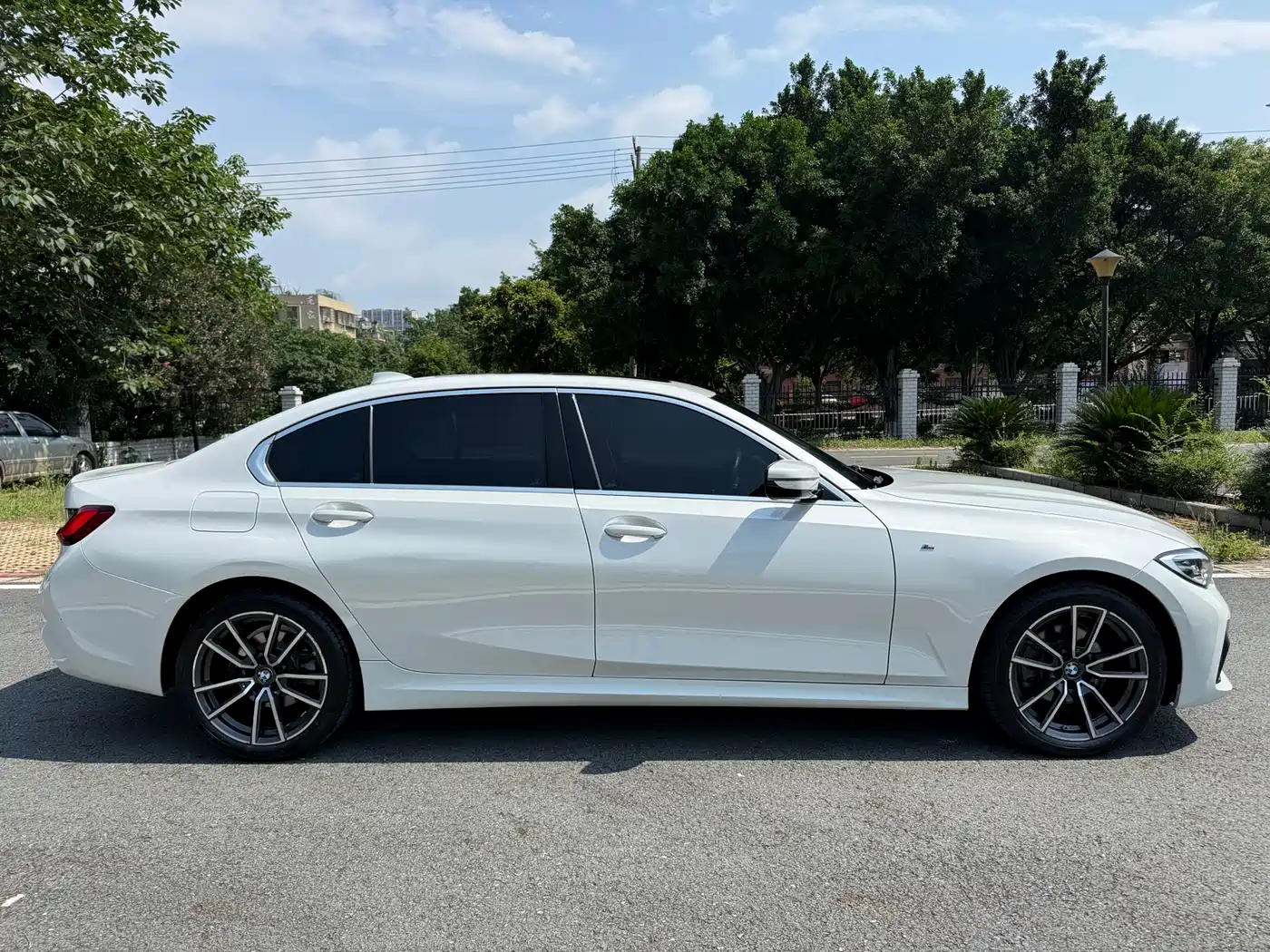 BMW 3 Series 2022 320Li M Sport Package фото 10