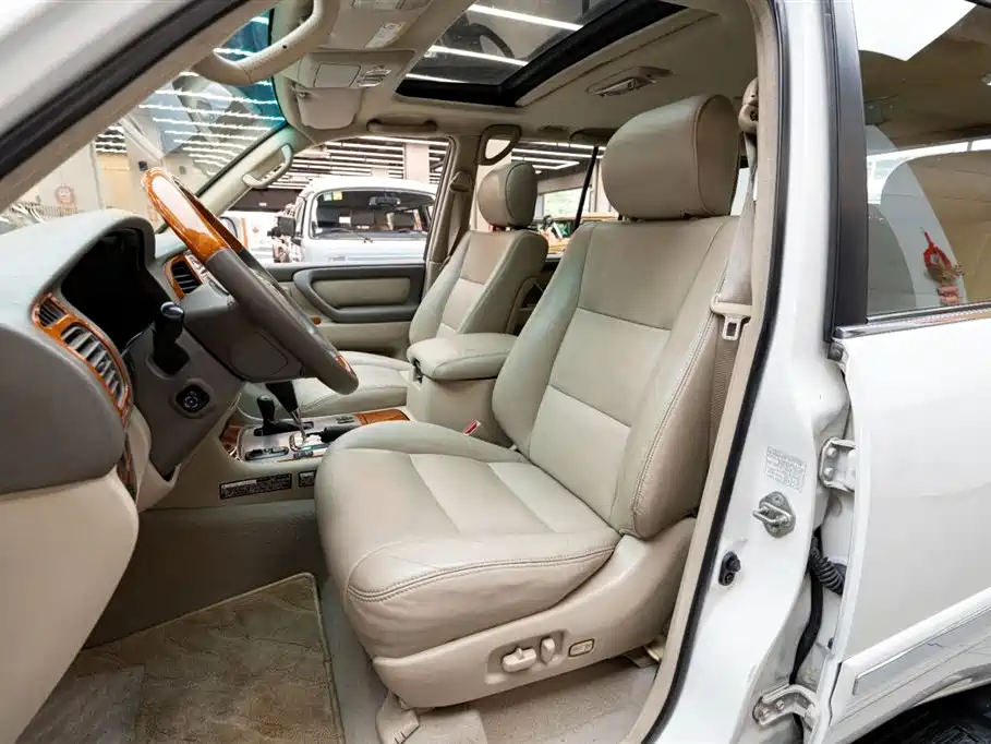 Toyota Land Cruiser (Import) фото 7