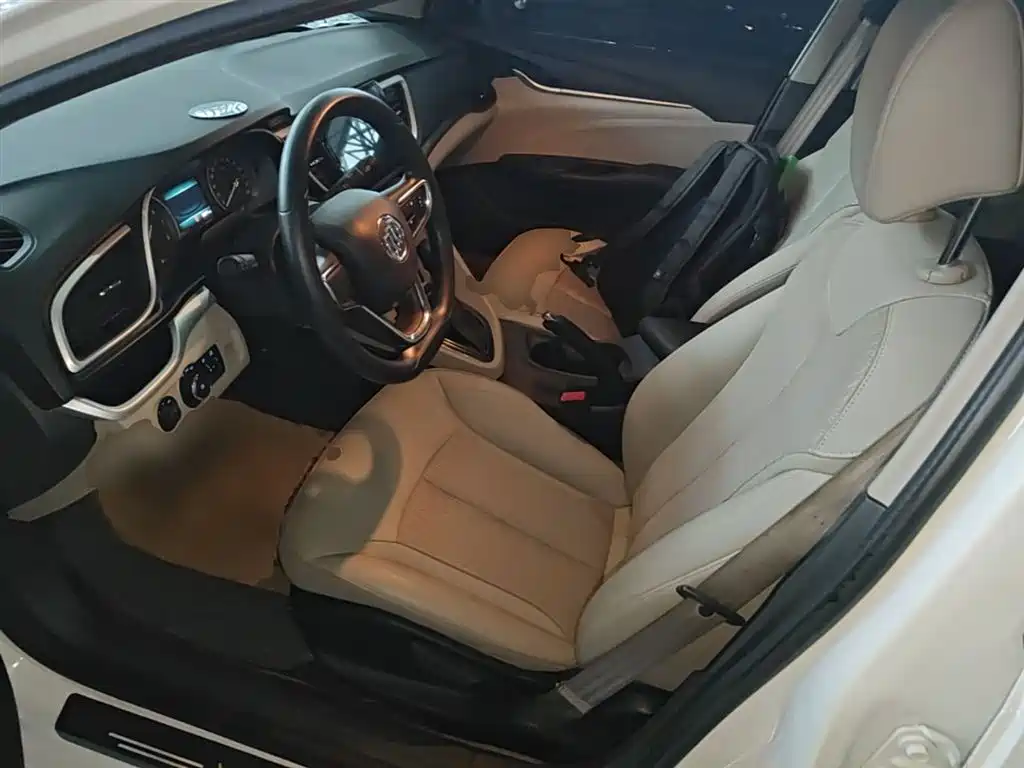 Buick Excelle 2017 15N Automatic Elite фото 15
