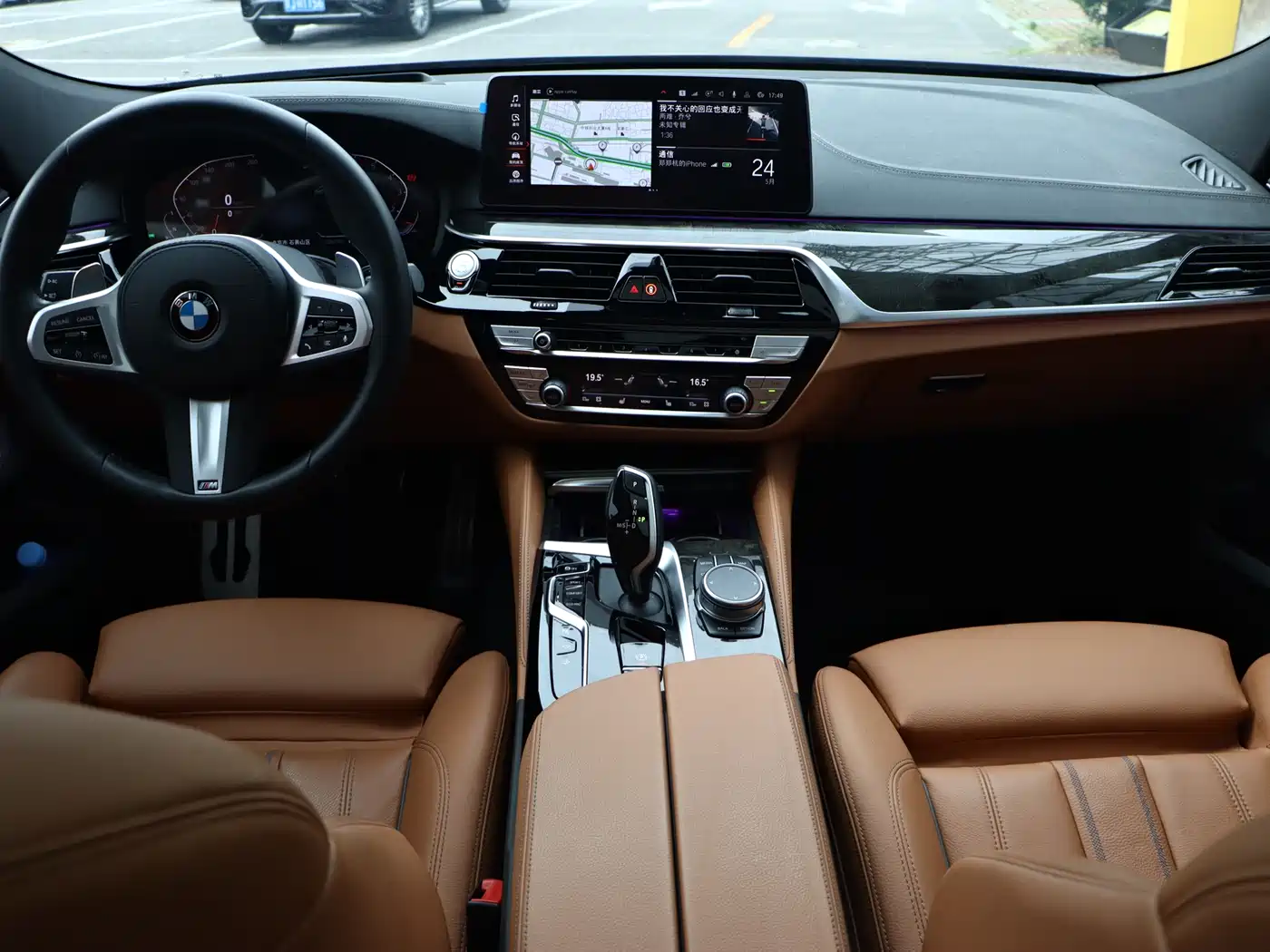 BMW 6 Series GT 2024 630i M Sport Ultimate Package фото 9