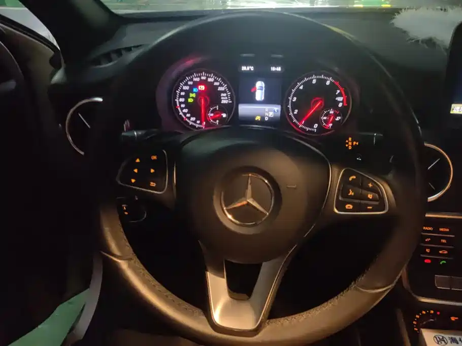 Mercedes-Benz A-Class (Import) 2017 Facelift A 200 Dynamic фото 15