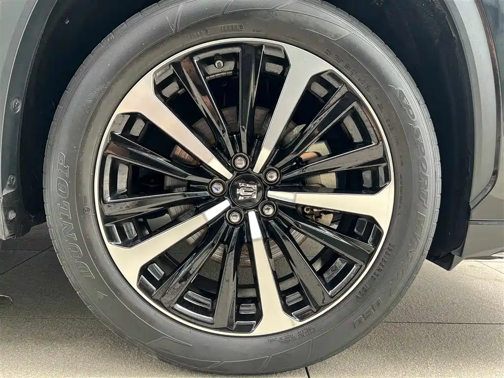 Toyota Crown Kluger 2021 2.5L HEV 4WD Premium фото 21