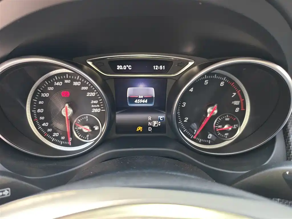 Mercedes-Benz GLA 2018 GLA 200 Dynamic фото 4