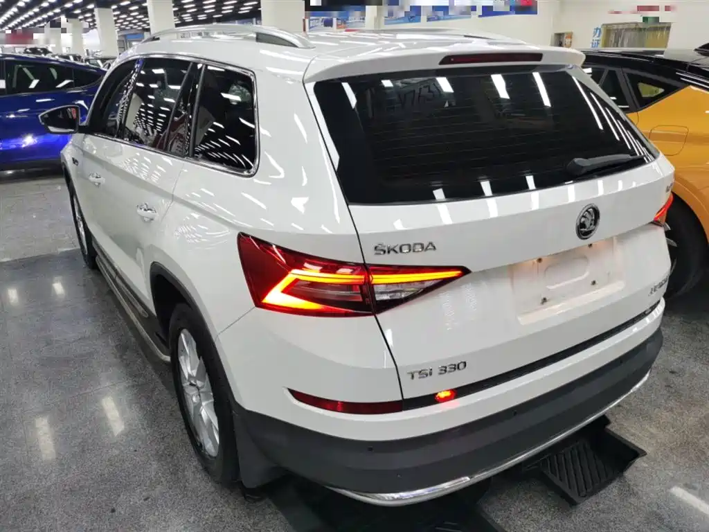 Škoda Kodiaq 2018 TSI330 5-seat FWD Luxury Premium фото 23